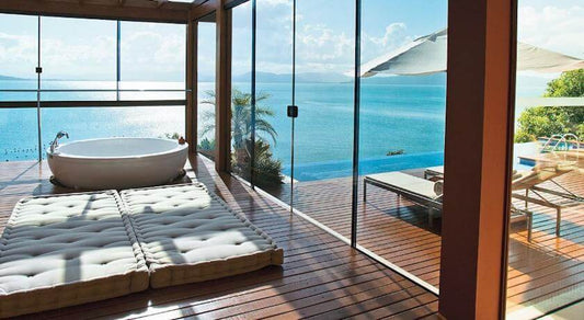5 Most Luxurious Hotel Bathrooms | Kismet Decals