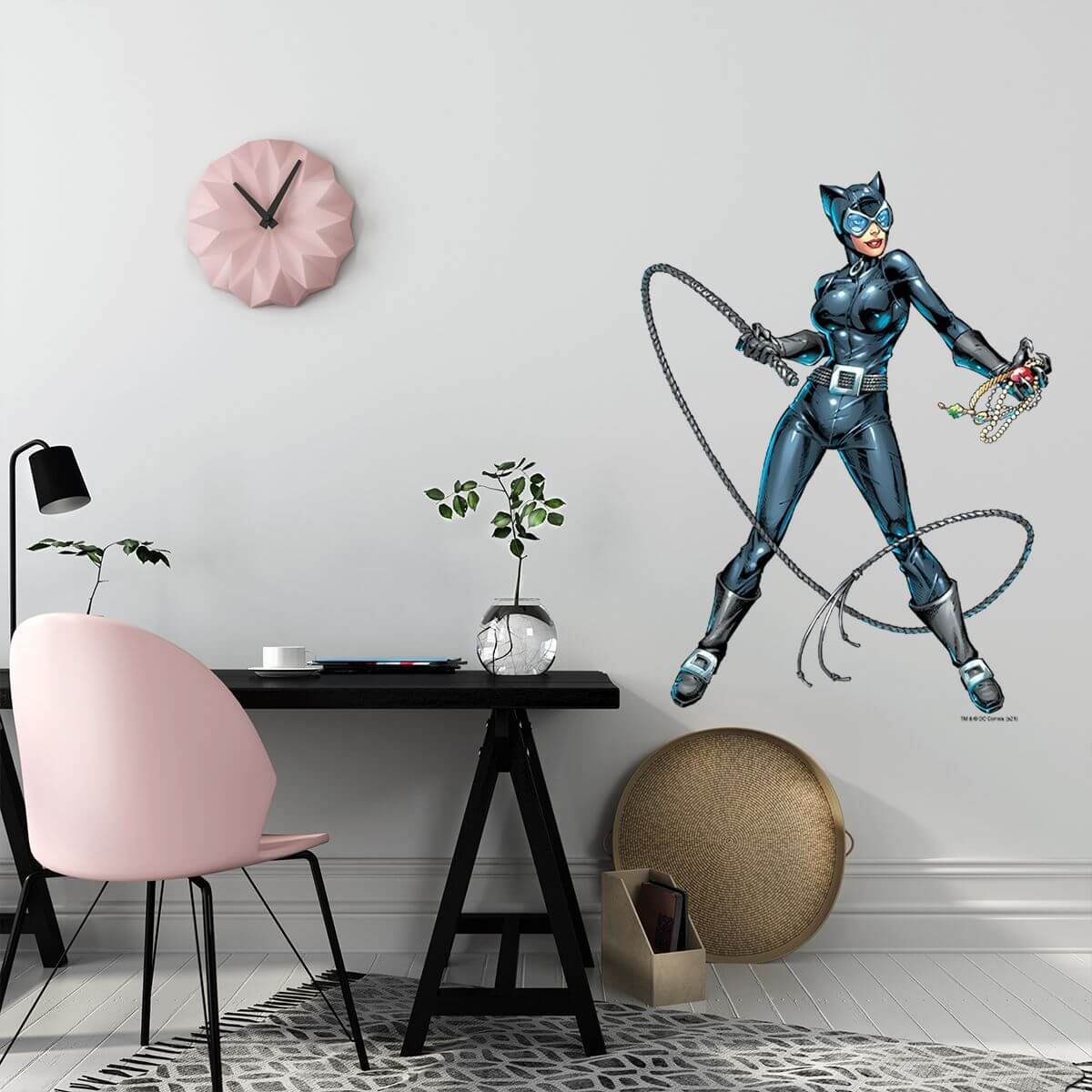 Kismet Decals Catwoman Thief of The Night Licensed Wall Sticker - Easy DIY Justice League Home & Room Decor Wall Art - Kismet Decals