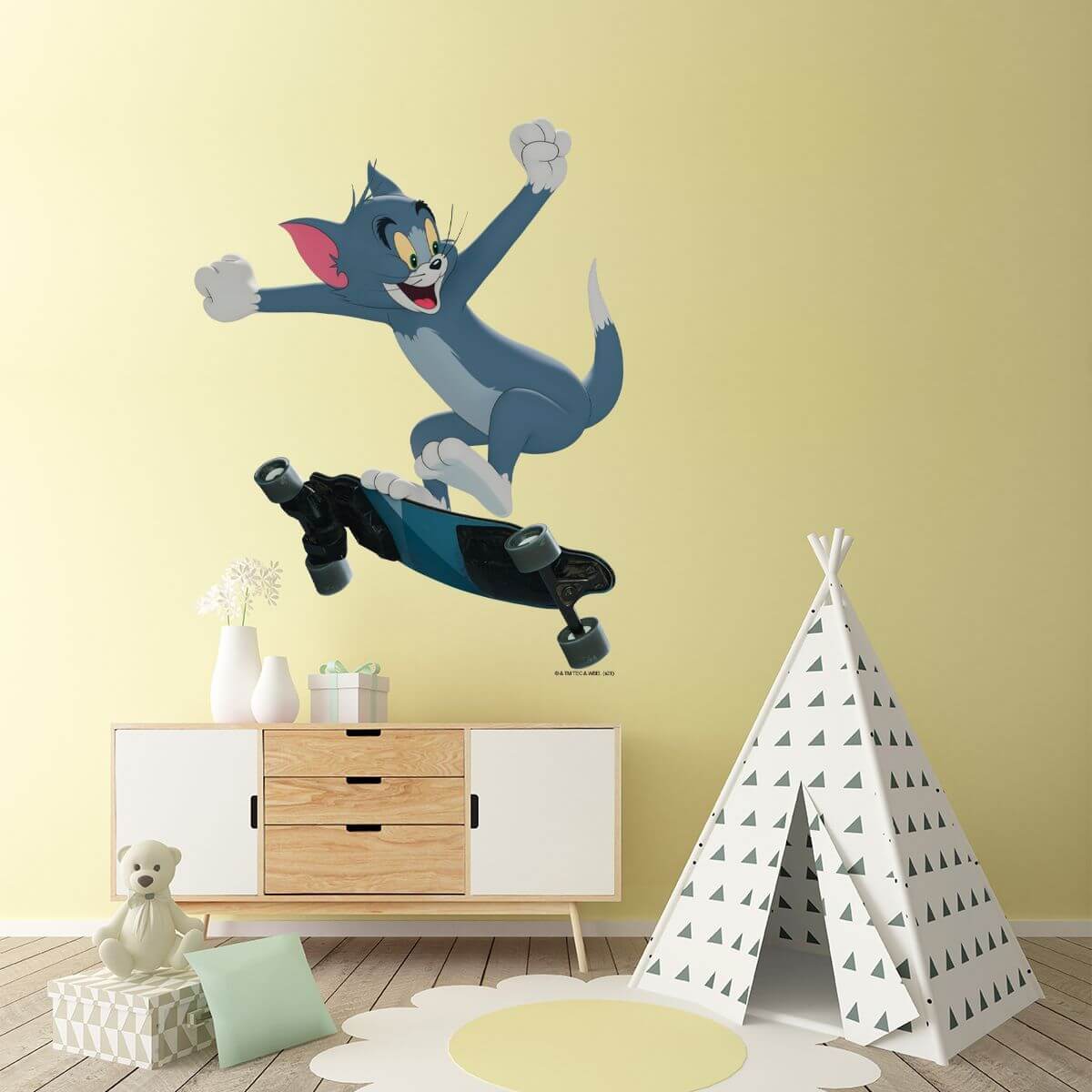 Kismet Decals Tom & Jerry: Tom on His Skateboard Licensed Wall Sticker - Easy DIY Home & Room Decor Cartoon Wall Art - Kismet Decals